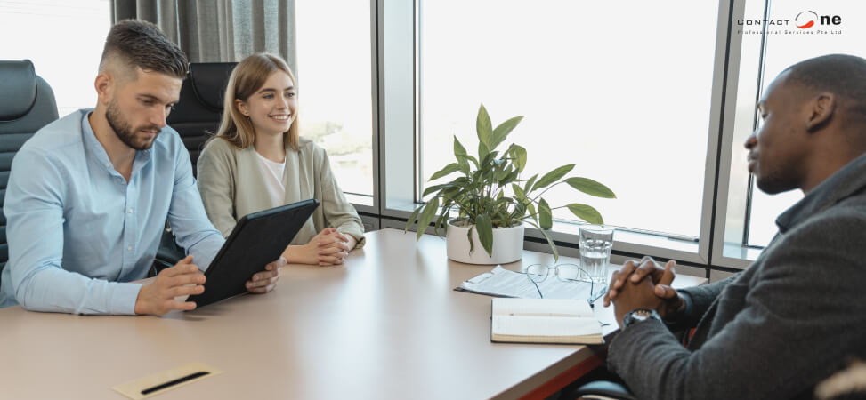 6 Reasons to Hire a Corporate Service Provider (1) 6 Reasons to Hire a Corporate Service Provider (1)